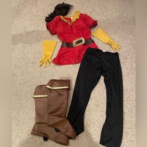 Gaston men’s costume